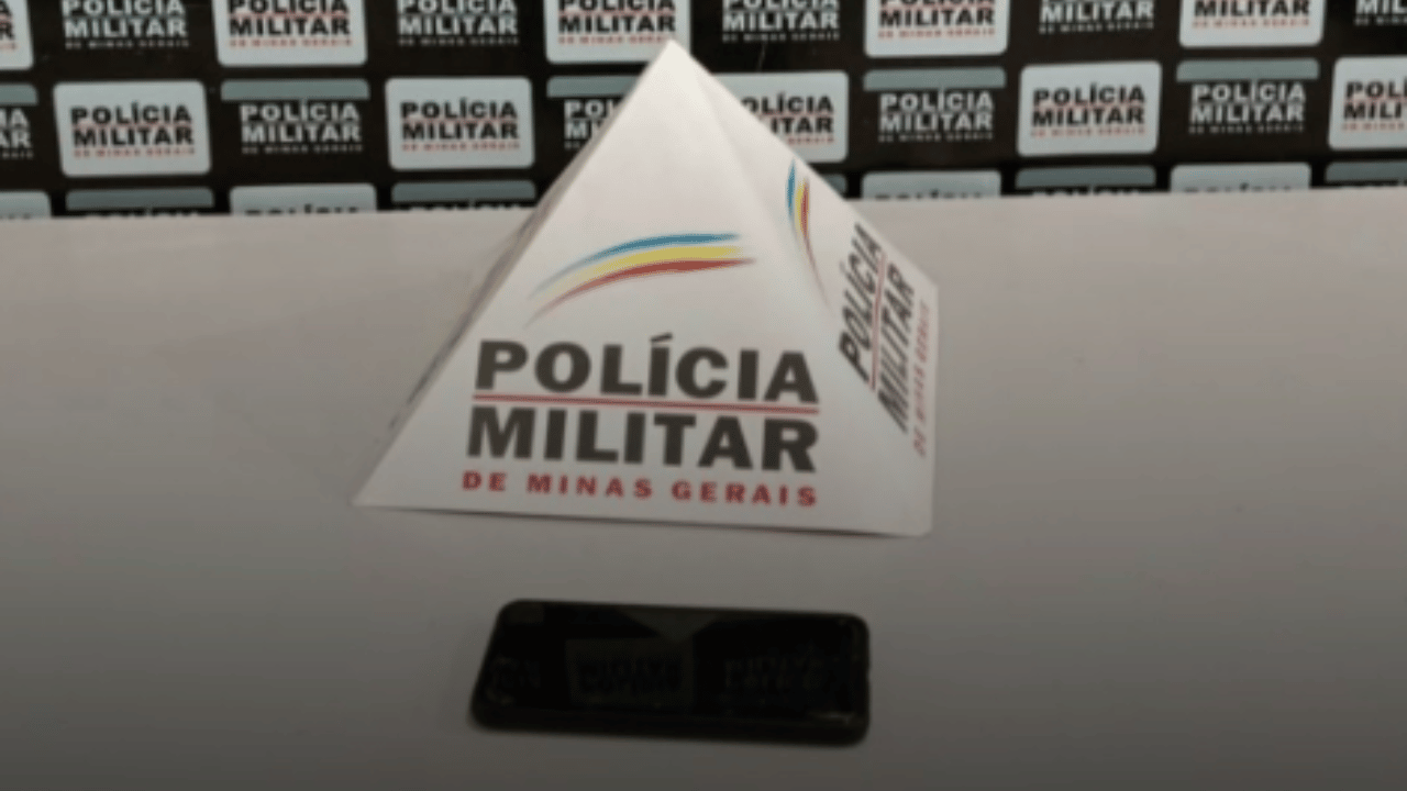 Mulher é presa pelo crime de receptação e PM recupera celular furtado em BH