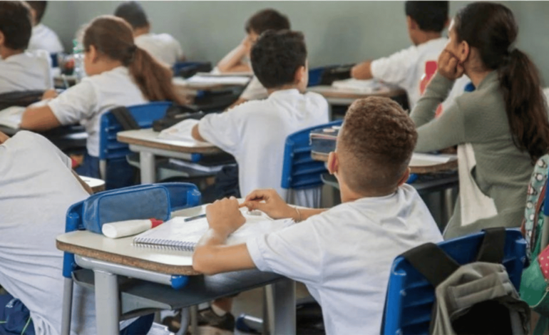 Cadastramento escolar 2025 para ensino fundamental e médio começa em Nova Serrana