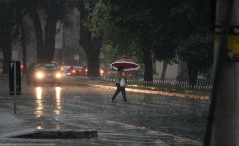 Nova Serrana e mais 325 cidades de Minas Gerais estão em alerta para chuvas intensas com ventos de até 60 km/h