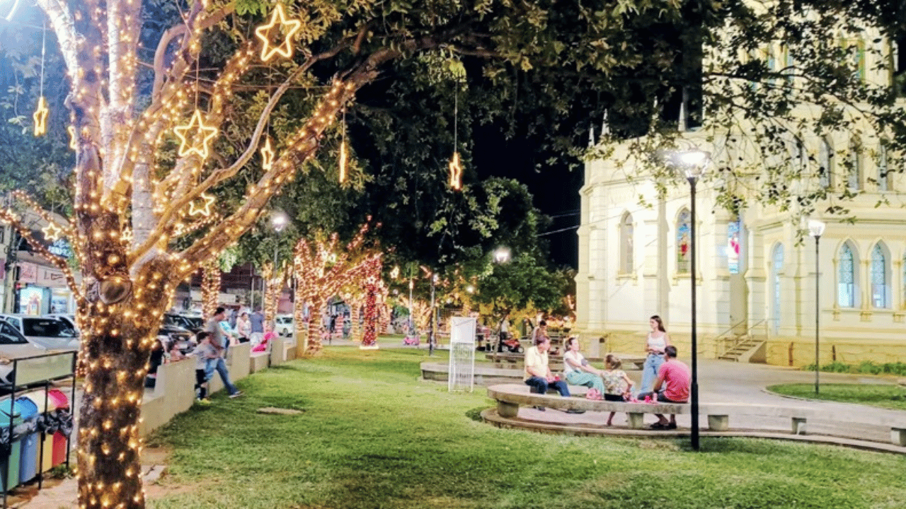 Acender das luzes de natal acontece nesta sexta-feira (29) em Bom Despacho