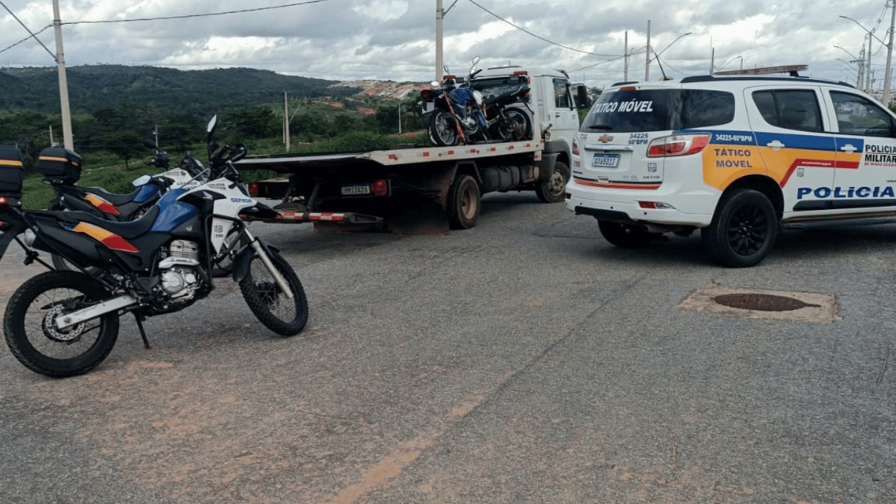 PM realiza “operação cavalo de aço” em Nova Serrana e região