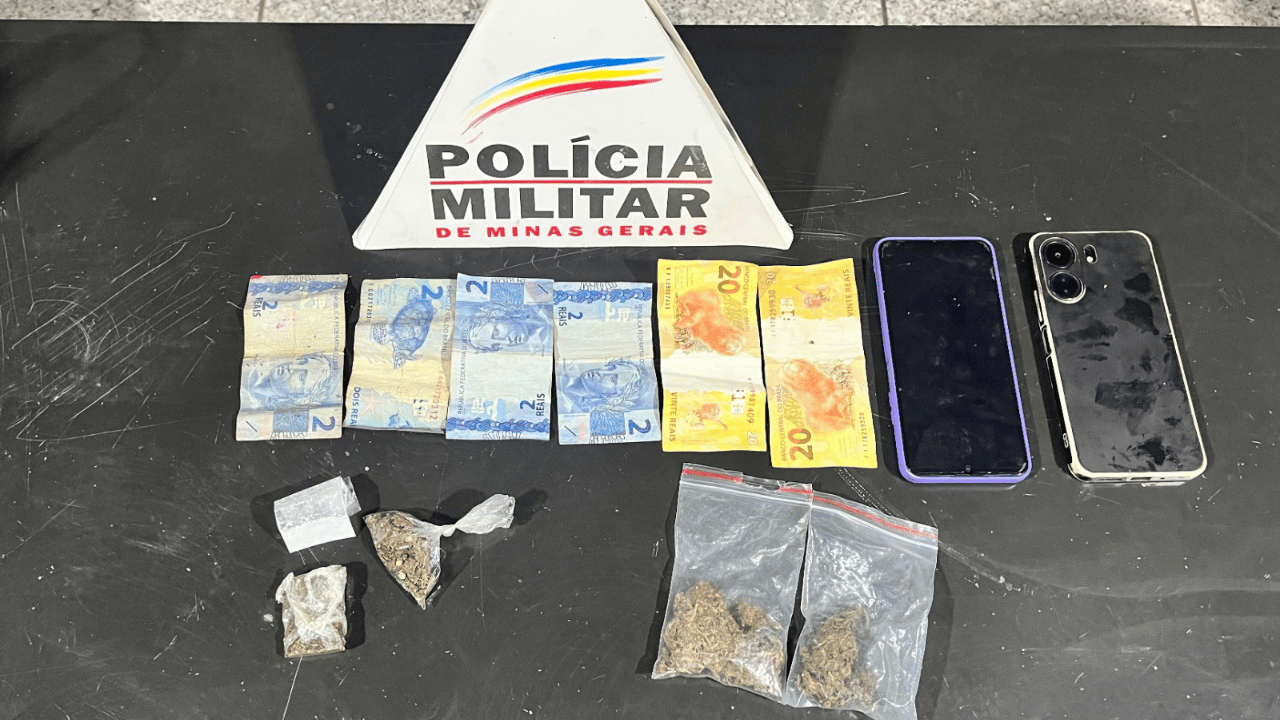 Dupla é presa suspeita de tráfico de drogas, em Pitangui