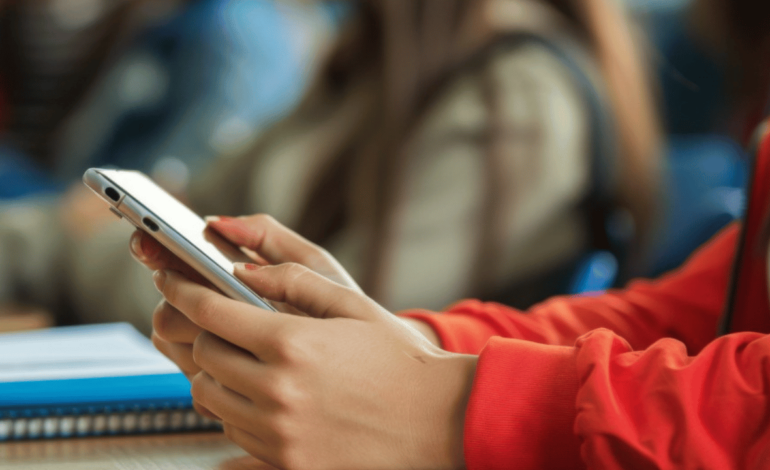 Governo Zema define regras para uso dos aparelhos celulares em MG