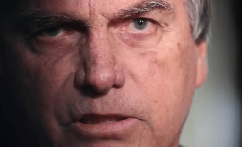 STF julga hoje denúncia que pode tornar Bolsonaro réu 