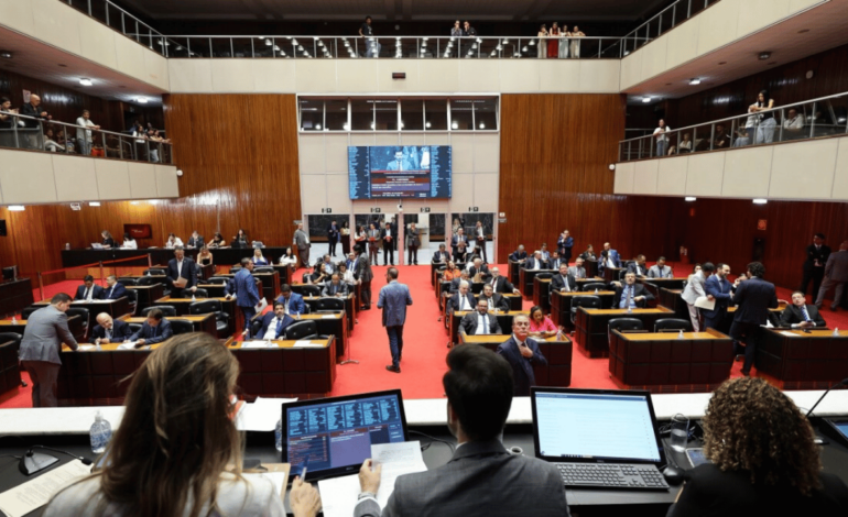 Deputados mineiros analisam mais de 20 projetos de lei na Assembleia