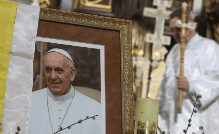 Mundo se despede de Papa Francisco: funeral será realizado no sábado em Roma