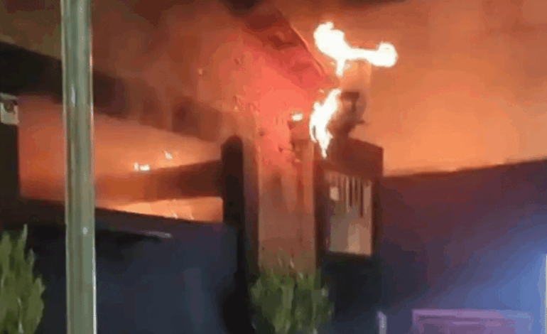 Lanchonete pega fogo e mobiliza Corpo de Bombeiros em Nova Serrana