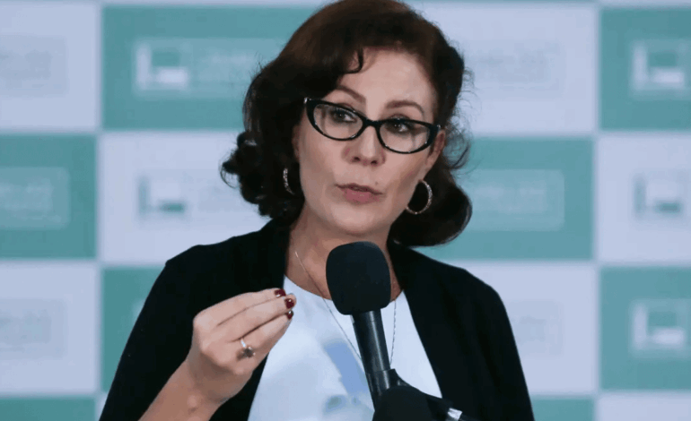 Por unanimidade, STF condena Carla Zambelli a 10 anos de prisão por invasão a sistema do CNJ