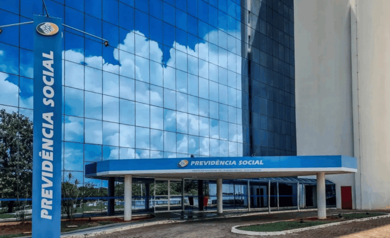 INSS bloqueia novos descontos de empréstimo consignado para aposentados e pensionistas