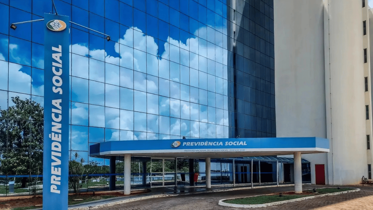 INSS bloqueia novos descontos de empréstimo consignado para aposentados e pensionistas