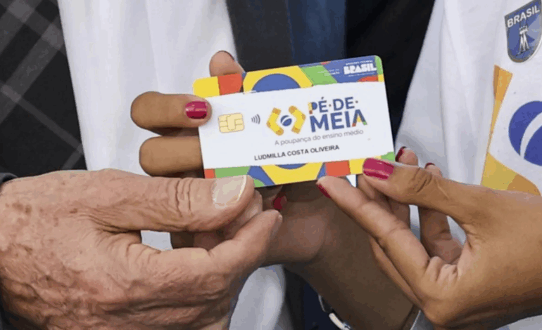 Não é golpe! MEC vai mandar mensagem por WhatsApp para alunos do Pé-de-Meia