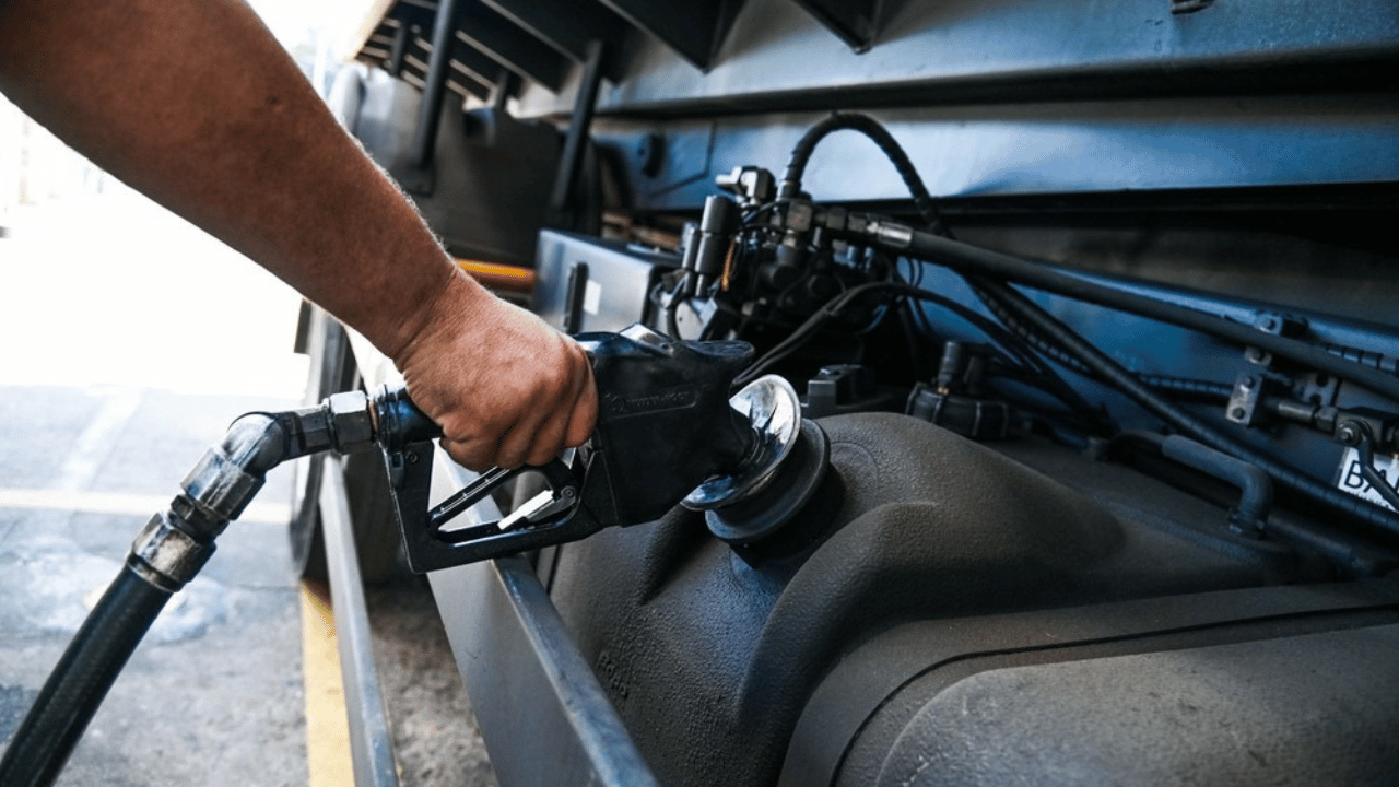 Petrobras anuncia redução de 0,16 no litro do diesel para as distribuidoras