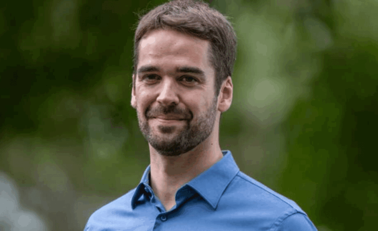 Eduardo Leite confirma pré-candidatura à presidência: ‘Busco este caminho’