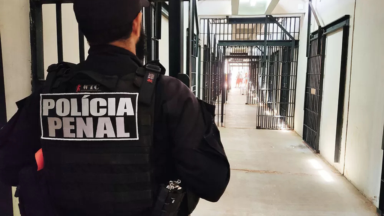 Governo de Minas anuncia novo concurso com 1.178 vagas para policiais penais