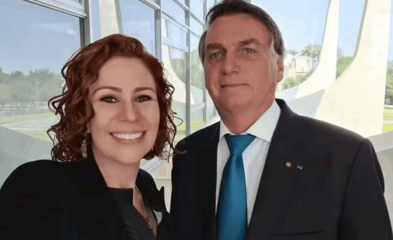 ‘Não tenho nada a ver com a Carla Zambelli’, diz Bolsonaro