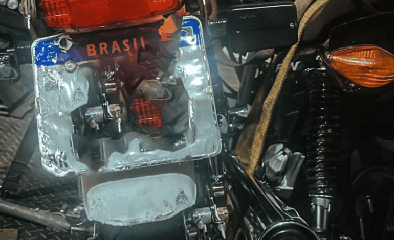 Motociclista é preso após trafegar em alta velocidade durante feira no Bairro São Geraldo