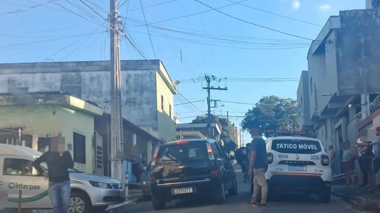Homem é encontrado morto dentro de casa no Bairro Planalto, em Nova Serrana