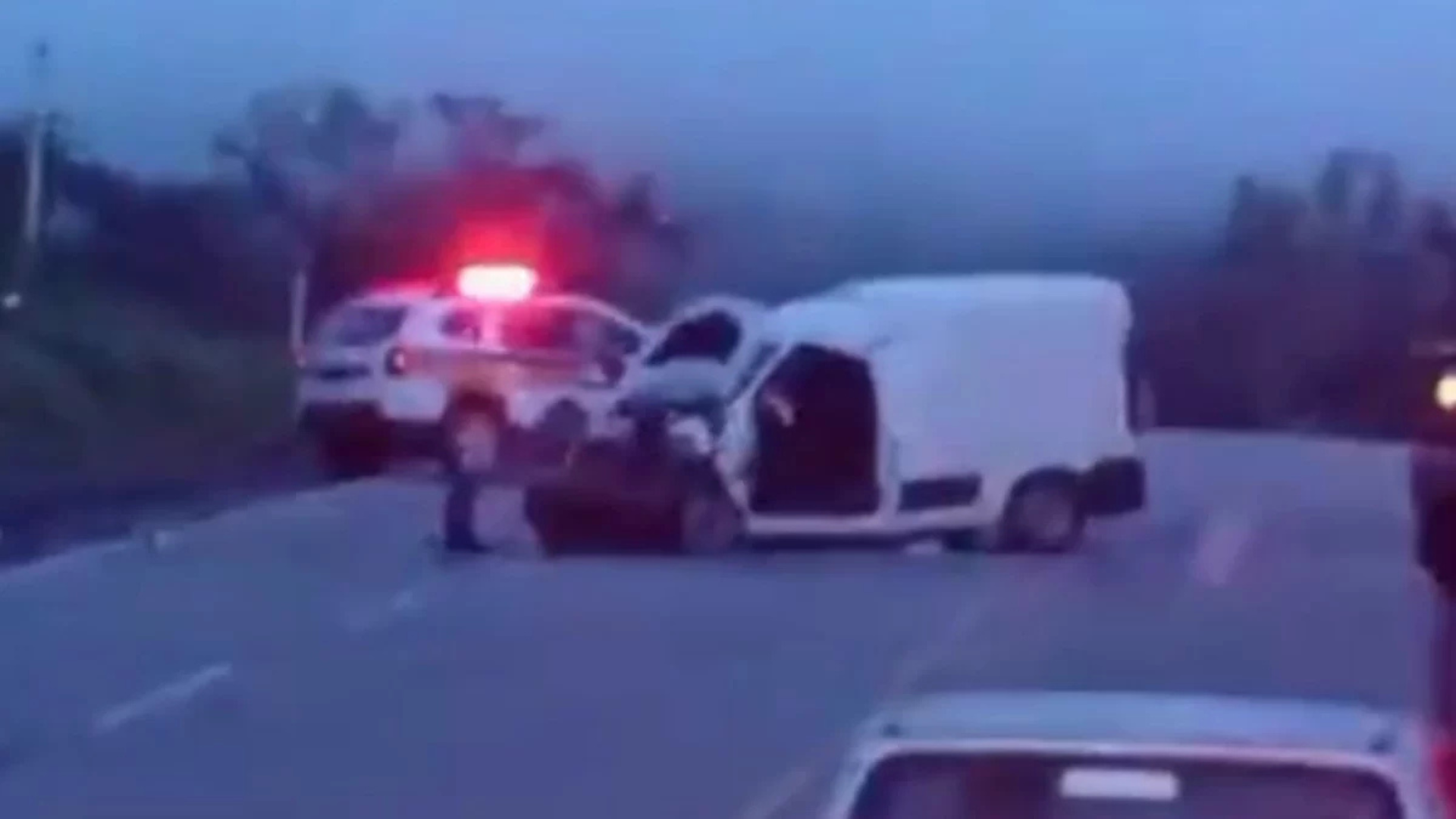 Acidente na BR-494 deixa um morto e um ferido grave entre Divinópolis e Nova Serrana