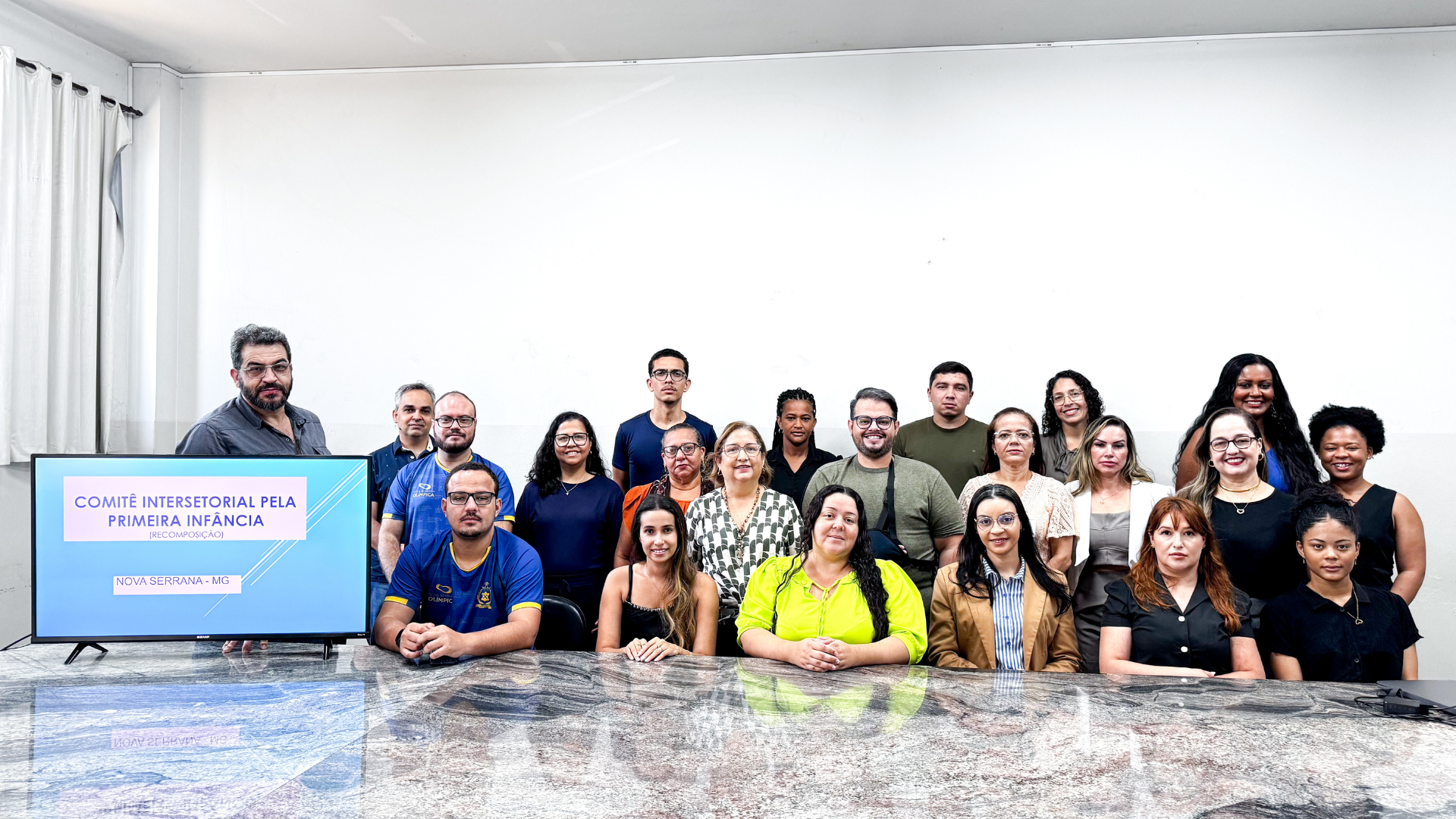 Prefeitura de Nova Serrana empossa novos membros do Comitê da Primeira Infância