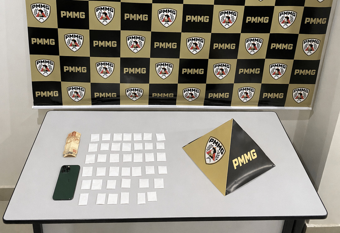 Homem é preso por tráfico de drogas durante operação da PM em Nova Serrana