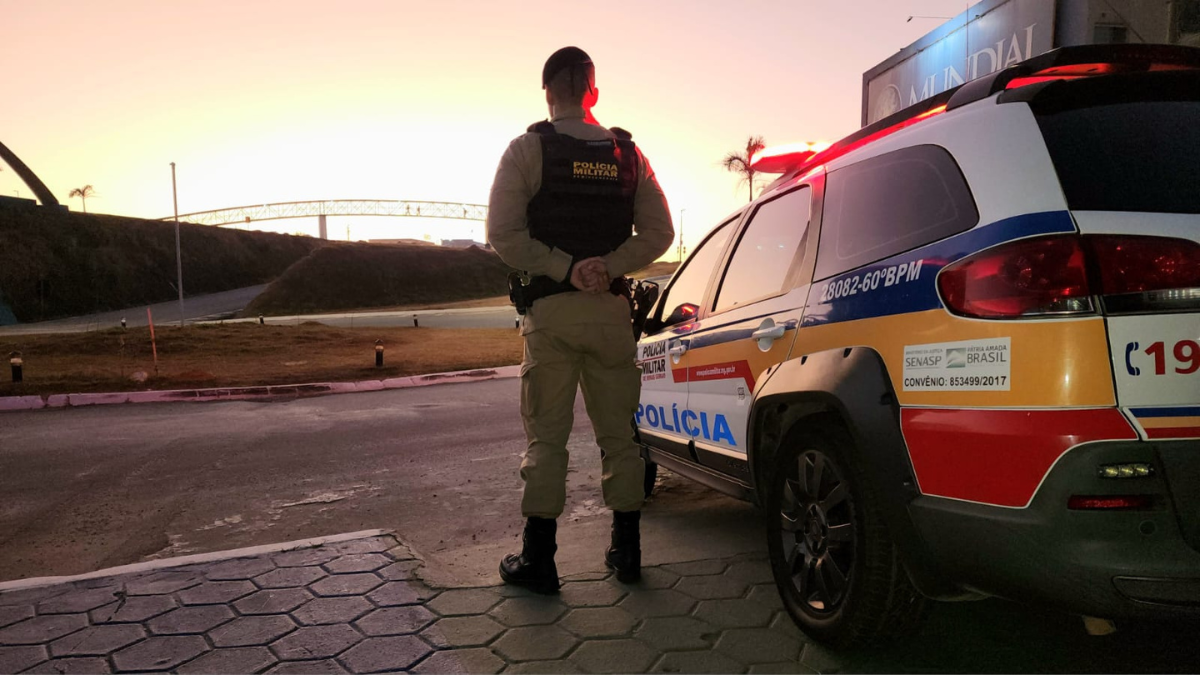 Mulher é presa após perseguição pelas ruas de Nova Serrana