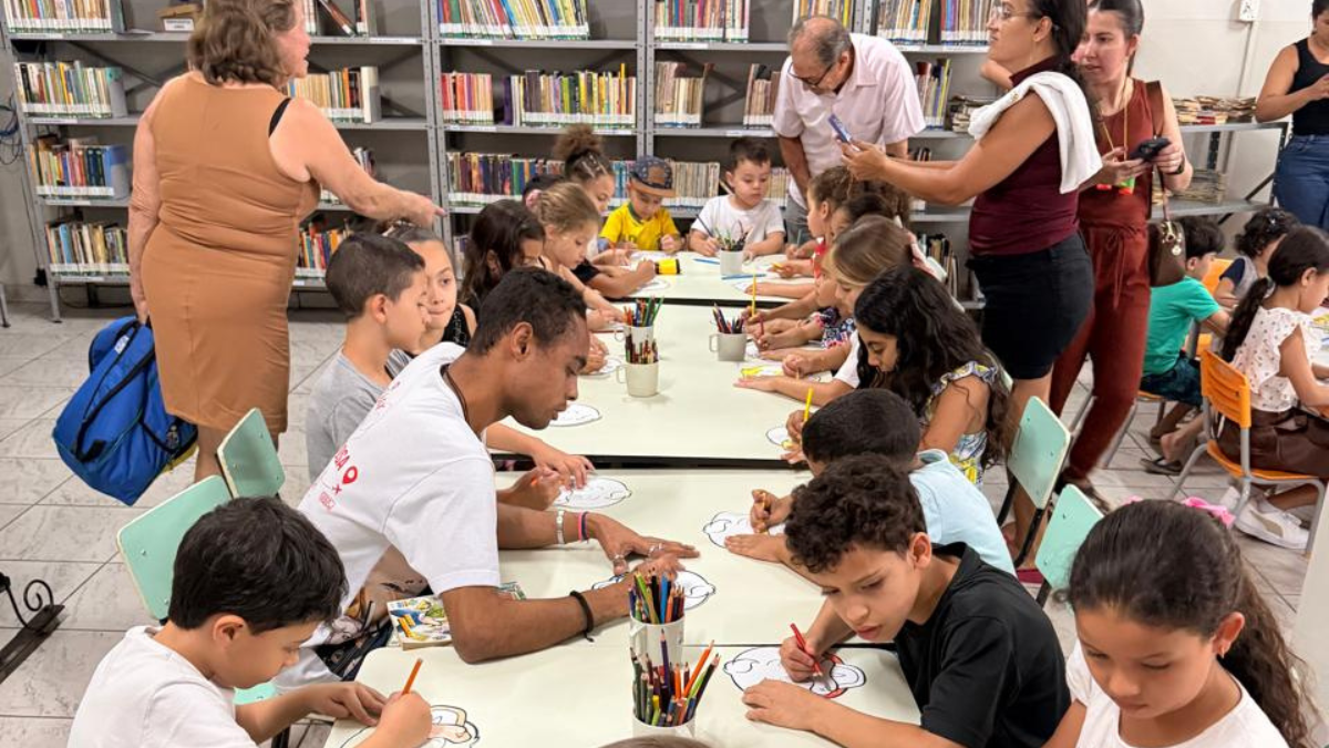 Projeto Férias na Biblioteca reúne crianças em três dias de atividades em Nova Serrana