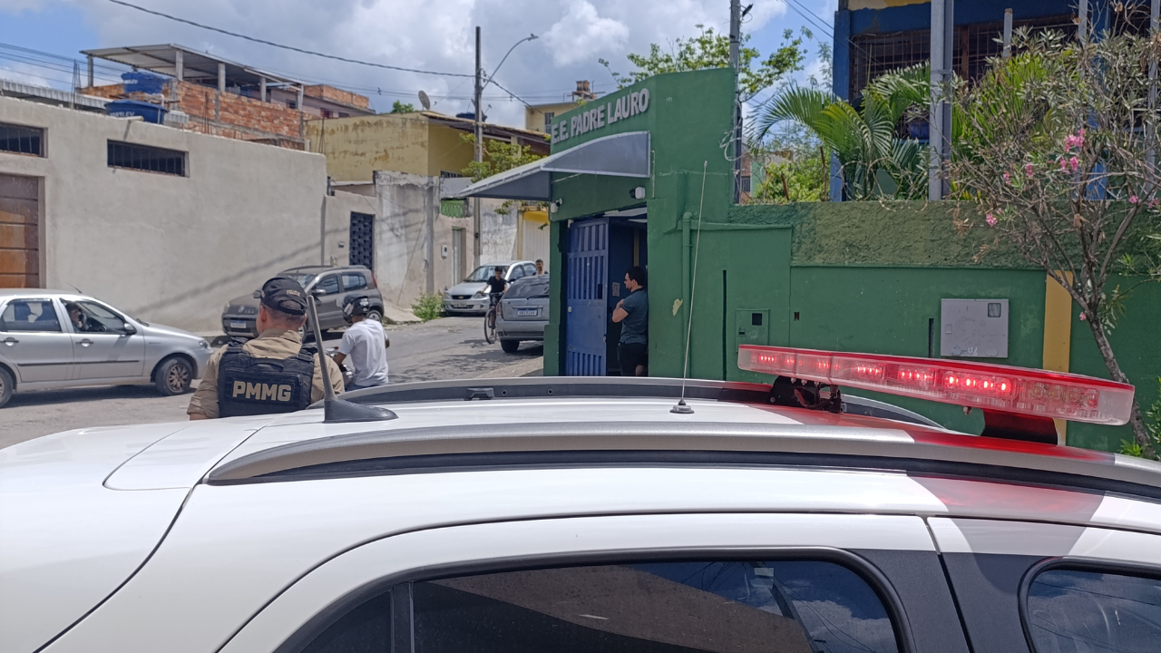 Escola Padre Lauro apura relato de ameaça a estudantes; direção diz que câmeras não mostram homem com faca
