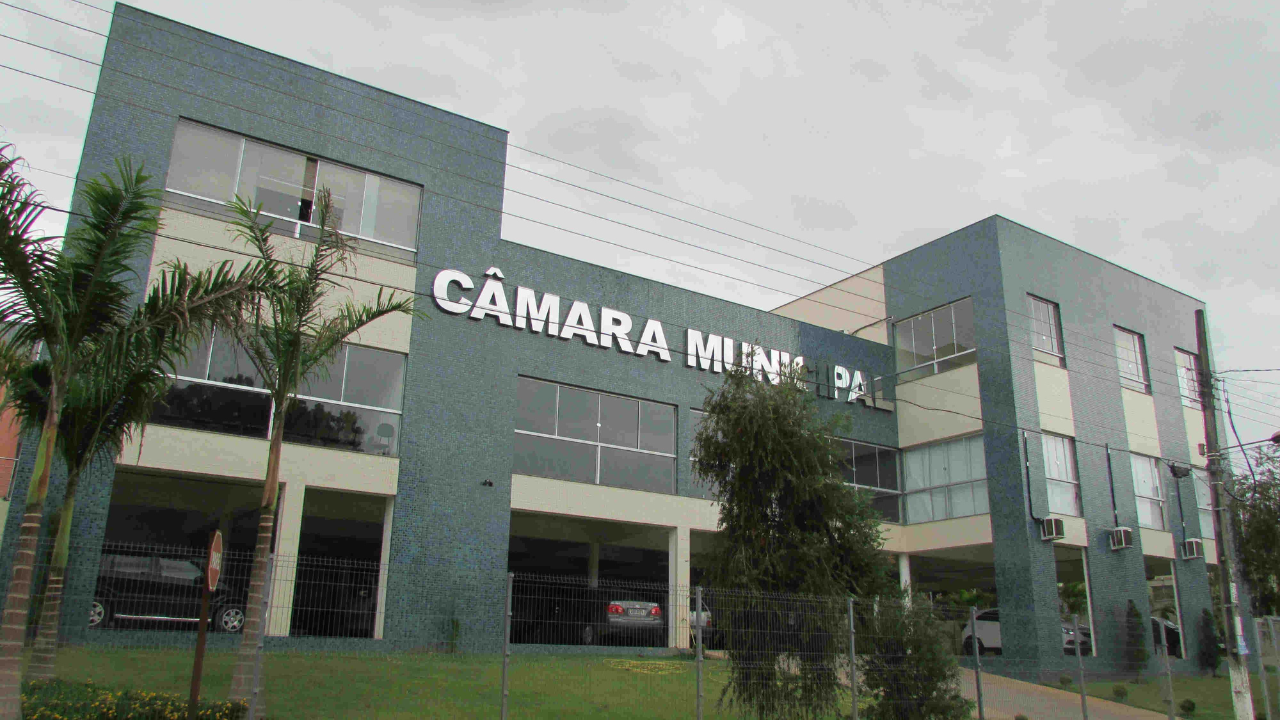 Câmara de Nova Serrana se prepara para escolher novo presidente; dois vereadores movimentam bastidores