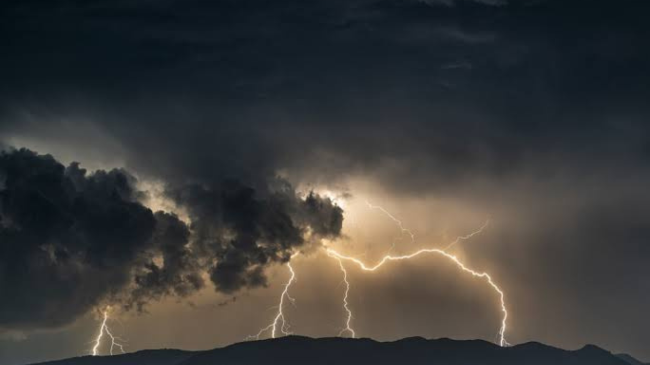 Inmet emite alerta de tempestade para 167 cidades mineiras; Nova Serrana e outras oito cidades do Centro-Oeste estão na lista